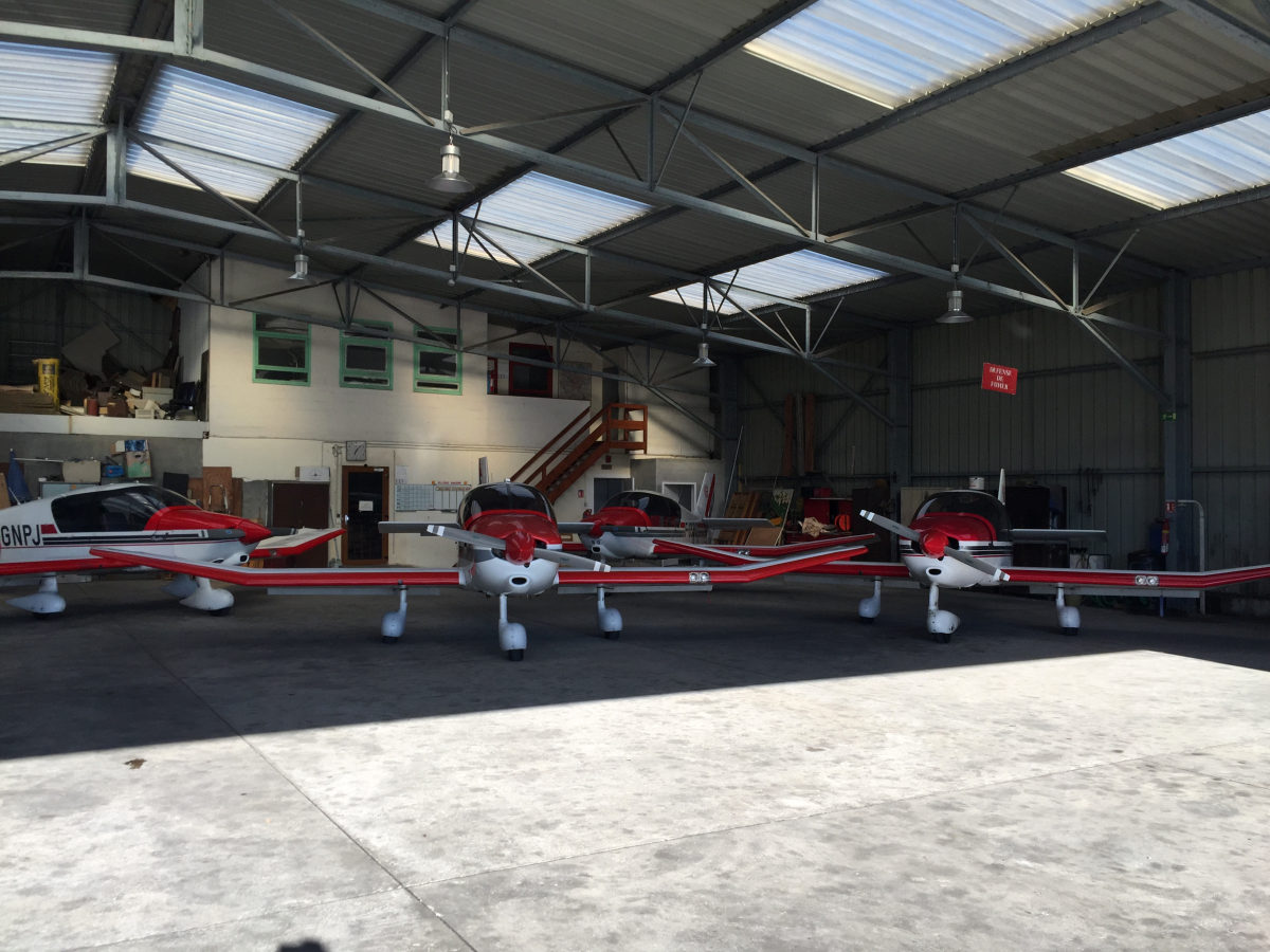 hangar de l'aroclub